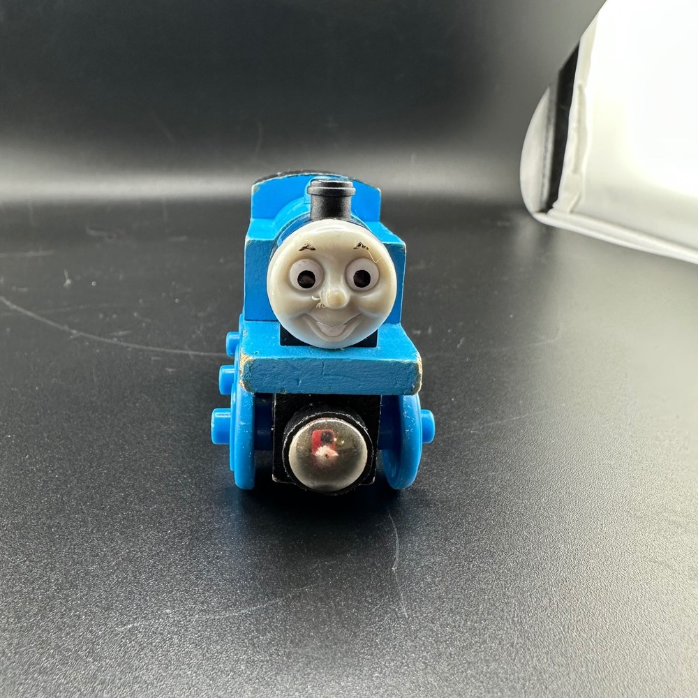Thomas the Tank Engine Wooden Railway Train 2002 Gullane Blue No 1 Magnetic Toy - Picture 14 of 15